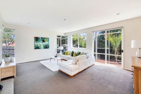 Photo of property in 2/41 Selwyn Crescent, Forrest Hill, Auckland, 0620