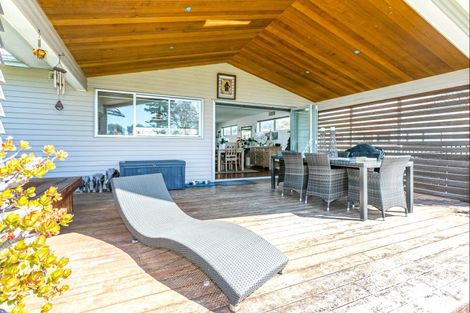 Photo of property in 104 Kiwi Road, Whangamata, 3620
