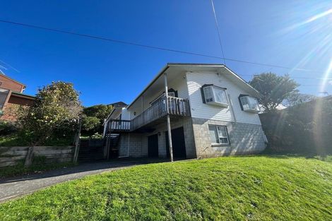 Photo of property in 53 Bassett Road, Johnsonville, Wellington, 6037