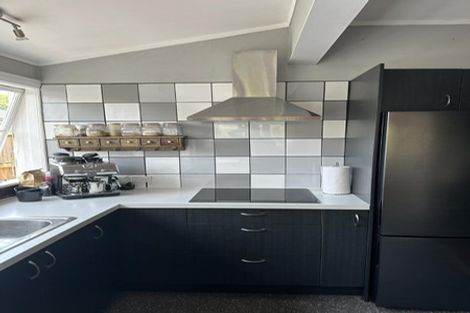 Photo of property in 23 Brightwater Terrace, Terrace End, Palmerston North, 4410