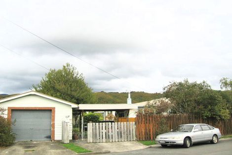 Photo of property in 5 Cunningham Road, Clouston Park, Upper Hutt, 5018