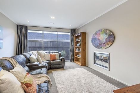 Photo of property in 109 Aberley Road, Schnapper Rock, Auckland, 0632