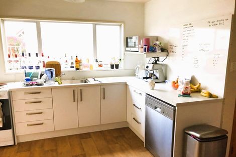 Photo of property in 18f Forth Street, North Dunedin, Dunedin, 9016