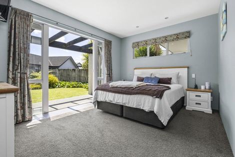 Photo of property in 18 Saint James Drive, Huntington, Hamilton, 3210