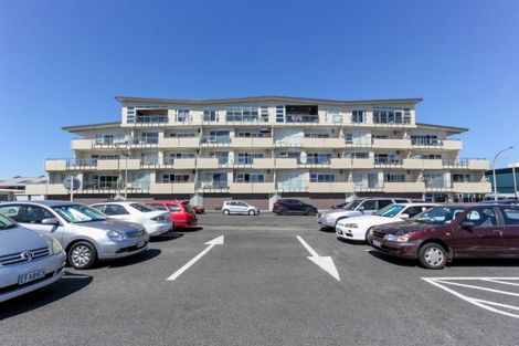 Photo of property in Quarterdeck, 3/4 Buller Street, New Plymouth, 4310