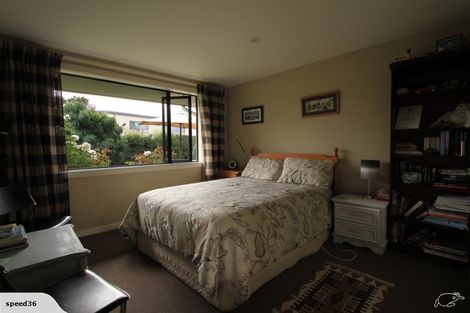 Photo of property in 18 Kelliher Drive, Wanaka, 9305