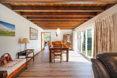 Photo of property in 12 Truscott Grove, Awapuni, Palmerston North, 4412