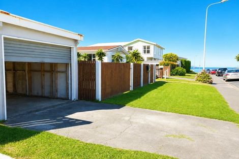 Photo of property in 6 Cluny Road, Plimmerton, Porirua, 5026