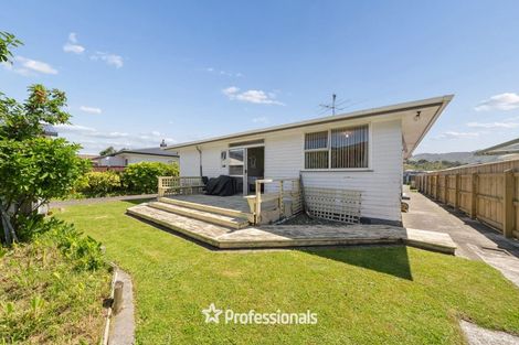 Photo of property in 15 Wetherby Grove, Wainuiomata, Lower Hutt, 5014
