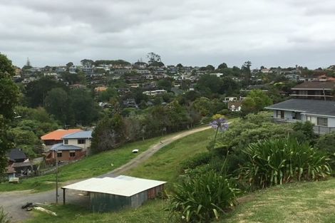 Photo of property in 153 Bleakhouse Road, Mellons Bay, Auckland, 2014