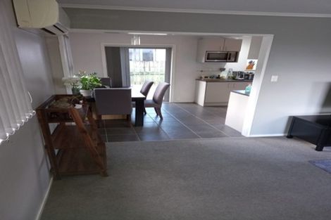 Photo of property in 1 Topeka Grove, Totara Park, Upper Hutt, 5018