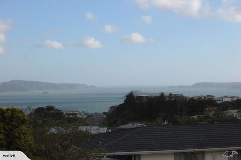 Photo of property in 8 Aspen Grove, Maungaraki, Lower Hutt, 5010