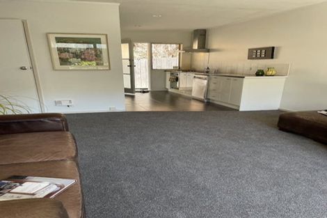 Photo of property in 1/636 Mount Wellington Highway, Mount Wellington, Auckland, 1062