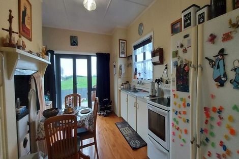 Photo of property in 19 Kent Terrace, Midhirst, Stratford, 4394
