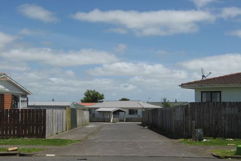 Photo of property in 34 Dungarvon Place, Clendon Park, Auckland, 2103