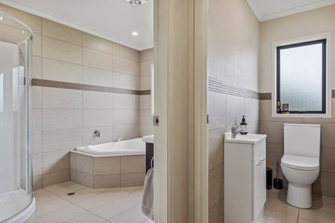 Photo of property in 37 Tawera Road, Mangatainoka, Pahiatua, 4982