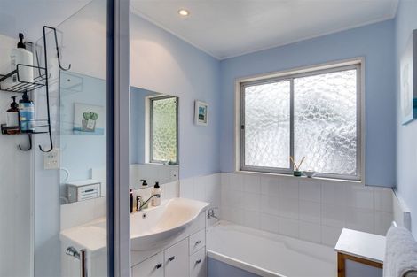 Photo of property in 2 O'connell Road, Bay View, Napier, 4104