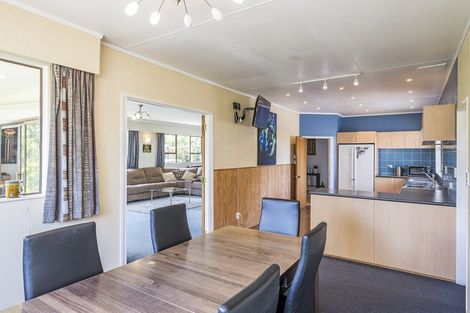 Photo of property in 531 Kawiu Road, Levin, 5572