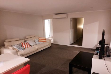 Photo of property in 41 Pohutukawa Avenue, Red Beach, 0932