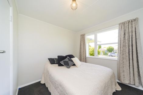 Photo of property in 43 Sutherland Crescent, Westbrook, Palmerston North, 4412