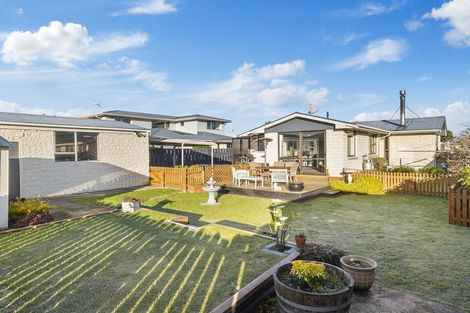 Photo of property in 13 Walnut Place, Mosgiel, 9024