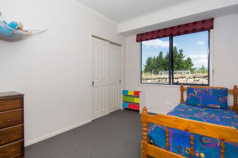 Photo of property in 2 Waterside Drive, Pyes Pa, Tauranga, 3112