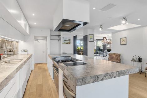 Photo of property in 9d/2 Saint Martins Lane, Grafton, Auckland, 1010