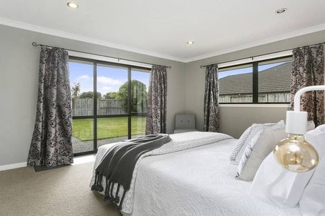 Photo of property in 23 Norfolk Drive, Cambridge, 3434