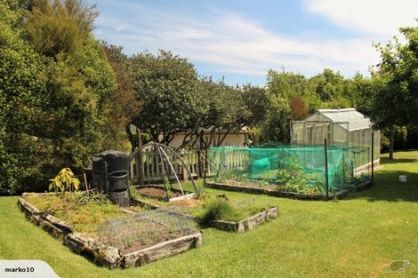 Photo of property in 70 Glen Road, The Glen, Dunedin, 9011