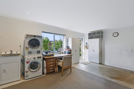 Photo of property in 33 Navigation Drive, Cooks Beach, Whitianga, 3591