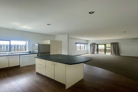 Photo of property in 17 Rewi Street, Torbay, Auckland, 0630