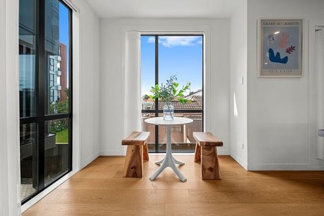 Photo of property in 5b Lomond Street, Takapuna, Auckland, 0622