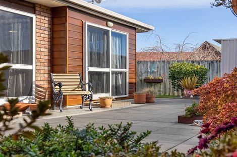 Photo of property in Rangeview Villas, 35/9 Fuller Close, Levin, 5510