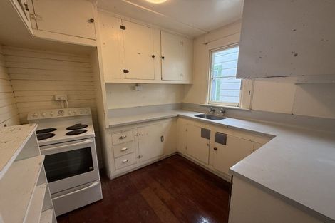 Photo of property in 24 Waldegrave Street, Palmerston North, 4410