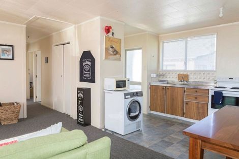 Photo of property in 12a Carlson Street, Dannevirke, 4930