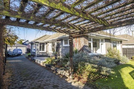 Photo of property in 404 Bower Avenue, Parklands, Christchurch, 8083