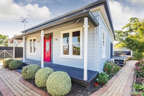 Photo of property in 73a Savage Crescent, West End, Palmerston North, 4412