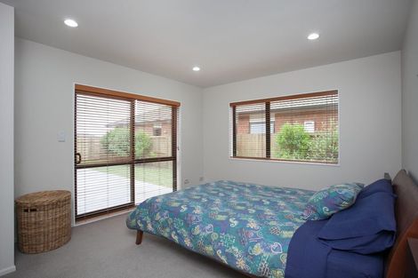 Photo of property in 4 Vosper Close, Leamington, Cambridge, 3432