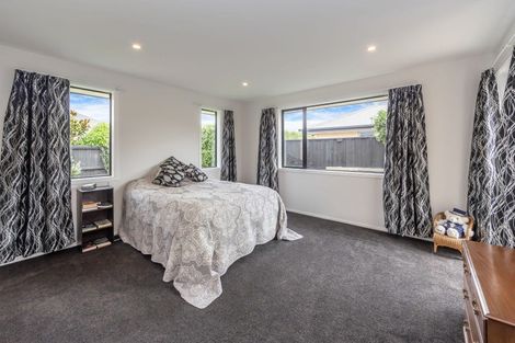 Photo of property in 16 Broomleigh Drive, Rolleston, 7615