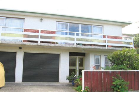 Photo of property in 1 Paddington Grove, Karori, Wellington, 6012