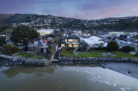 Photo of property in 8a Beachville Road, Redcliffs, Christchurch, 8081