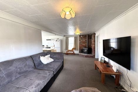 Photo of property in 82 Salcombe Street, Kaitangata, 9210