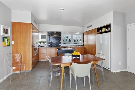 Photo of property in 30 Mantell Street, Seatoun, Wellington, 6022