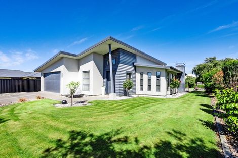 Photo of property in 11 Northside Drive, Waikiwi, Invercargill, 9810