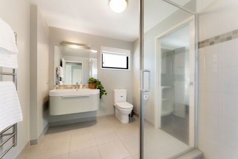 Photo of property in 6b Oceanview Road, Mount Maunganui, 3116