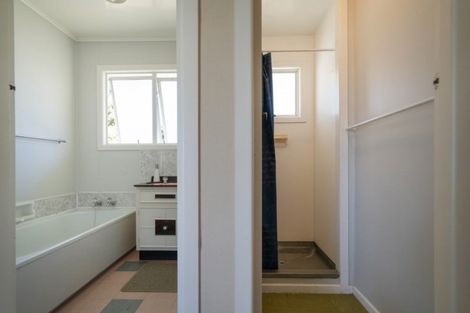 Photo of property in 7 Marine Parade, Cooks Beach, Whitianga, 3591