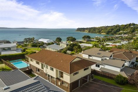 Photo of property in 4 De Luen Avenue, Tindalls Beach, Whangaparaoa, 0930