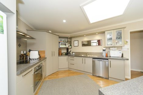 Photo of property in 17 Liberty Grove, Kelvin Grove, Palmerston North, 4414