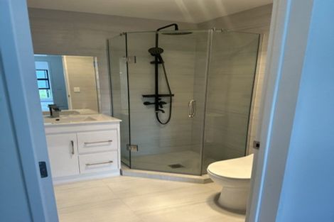 Photo of property in 4 Kaha Lane, Henderson, Auckland, 0612