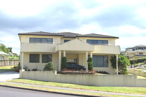 Photo of property in 39 Lagoon Way, West Harbour, Auckland, 0618
